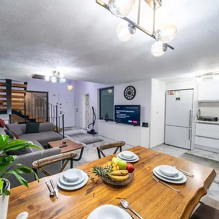Hotel Kalkanda Korunakli Tatil Villasi Kalkan