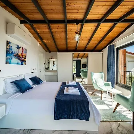 Kalkanda Korunakli Tatil Villasi Hotel Kalkan