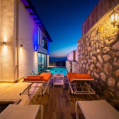 Hotel Kalkanda Korunakli Tatil Villasi *